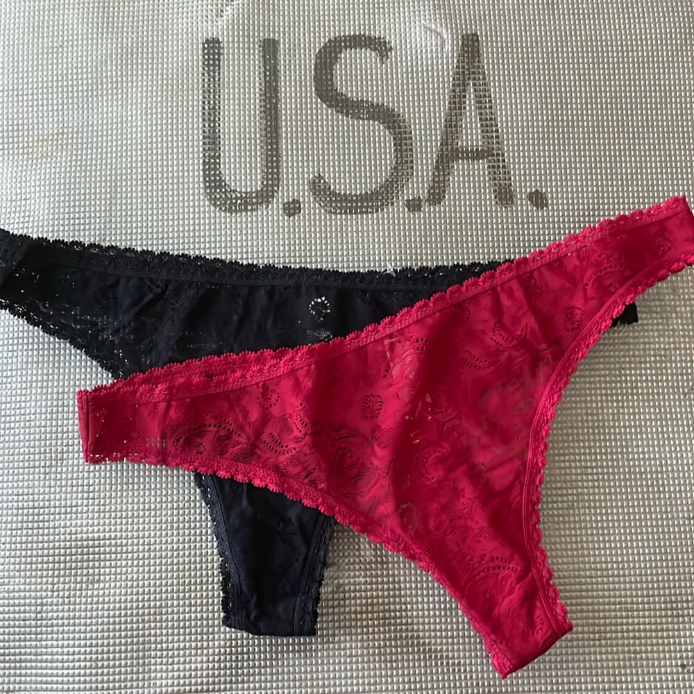 NWOT Soma lace thong panties